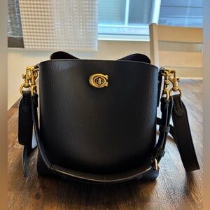 Coach Leather Willow Bucket Bag